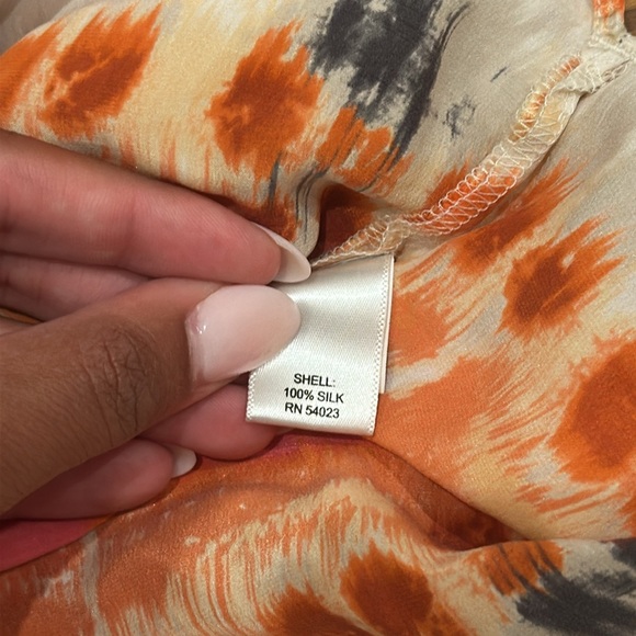 Banana Republic 100% Silk Skirt - Picture 5 of 5